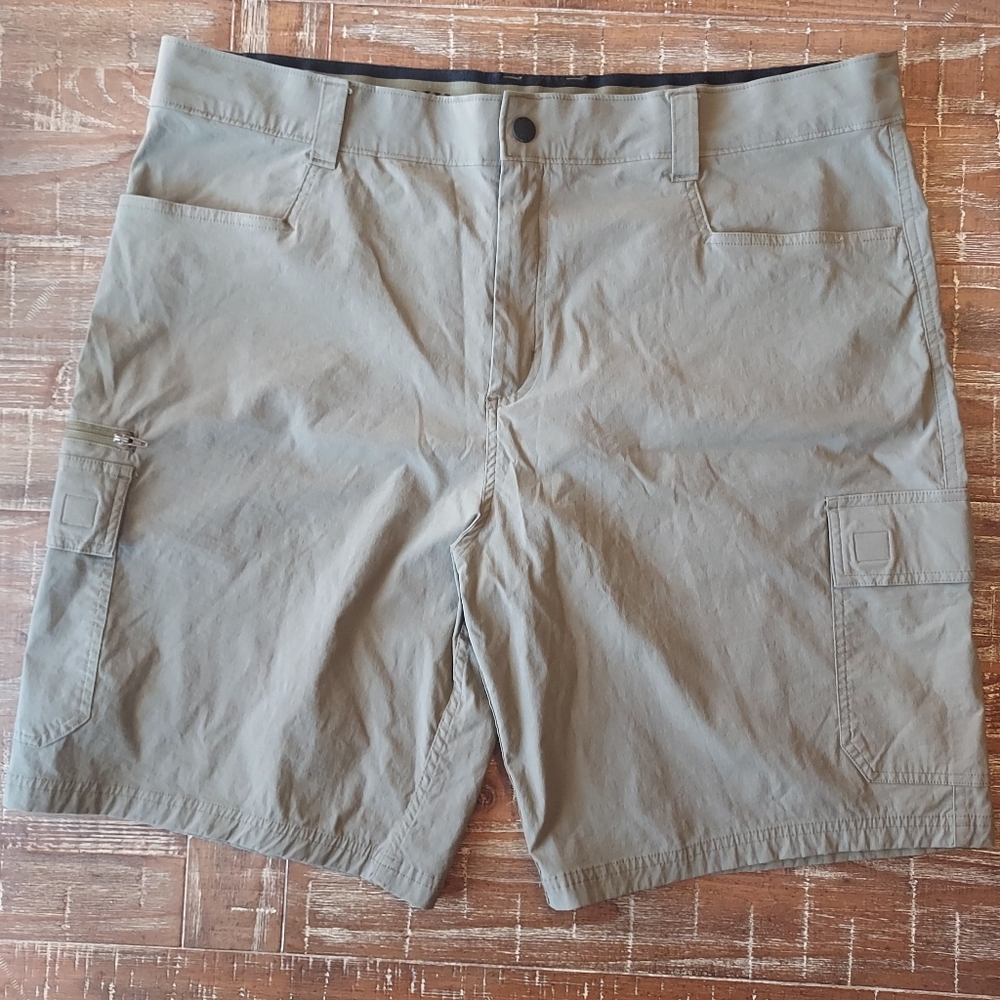Orvis Men's Performance Size 40 Shorts Olive Green with‎ Pockets and Logo